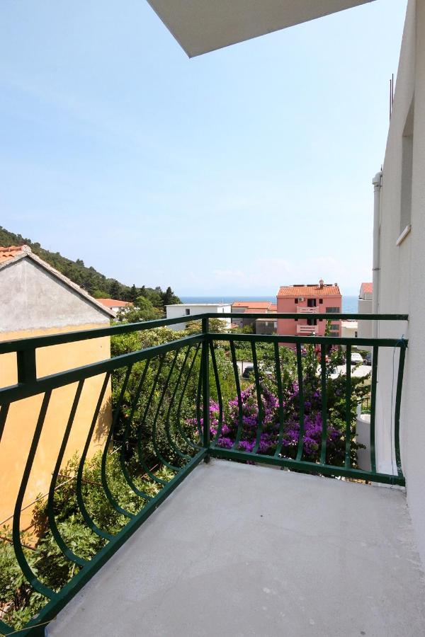 Apartments By The Sea Drvenik Donja Vala, Makarska - 6701 Eksteriør bilde