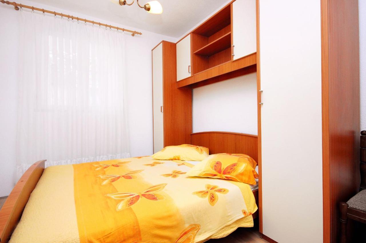 Apartments By The Sea Drvenik Donja Vala, Makarska - 6701 Eksteriør bilde